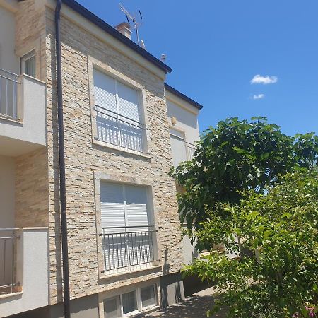 Apartmani Bepo Sveti Filip i Jakov Exterior foto