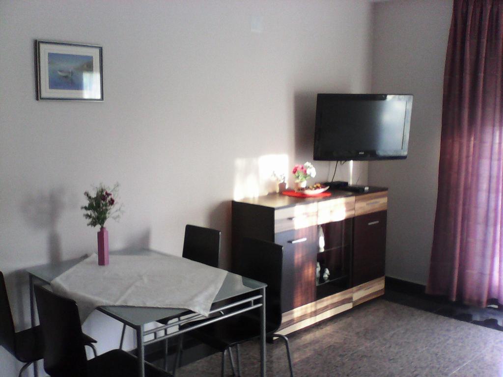 Apartmani Bepo Sveti Filip i Jakov Habitación foto