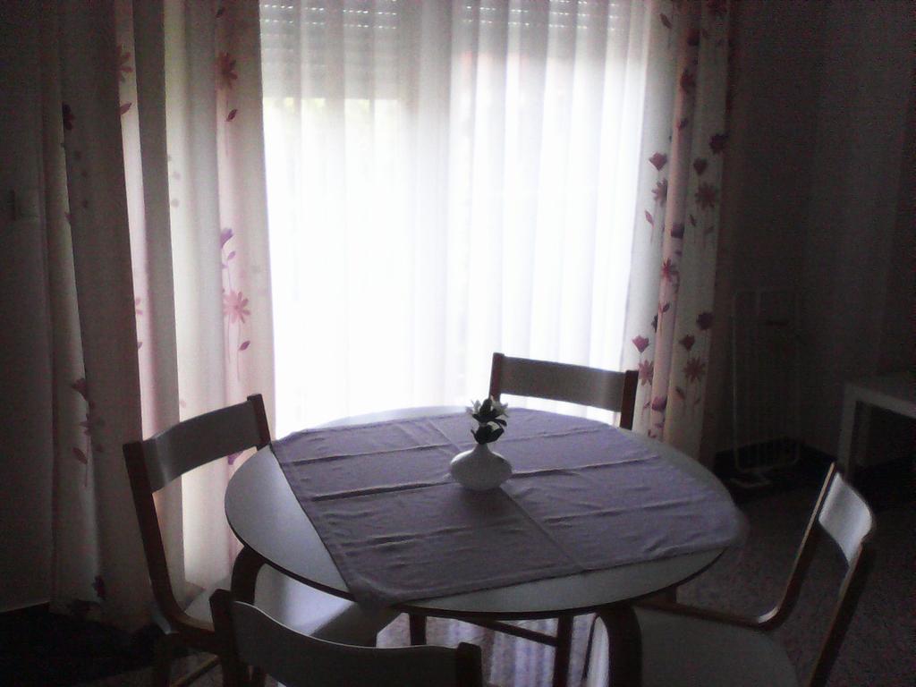 Apartmani Bepo Sveti Filip i Jakov Habitación foto