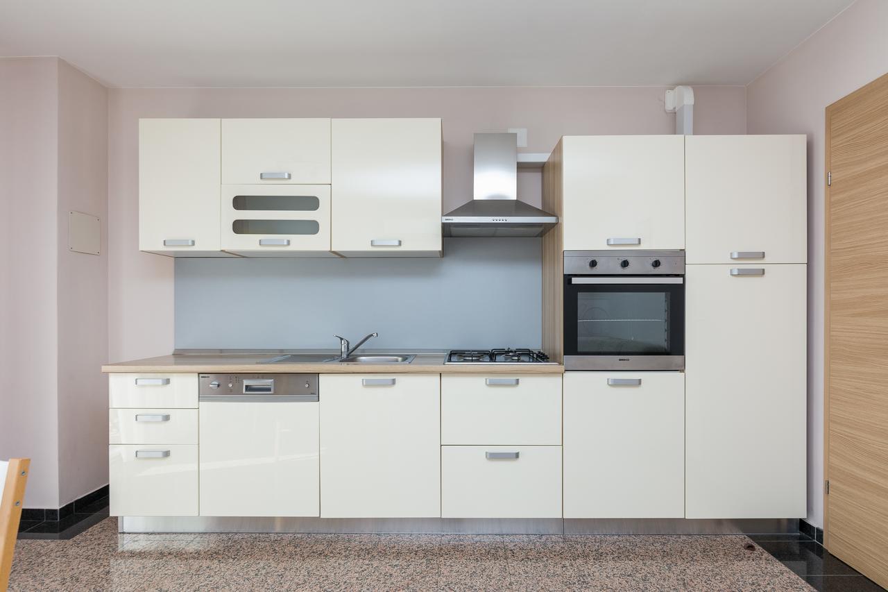 Apartmani Bepo Sveti Filip i Jakov Exterior foto